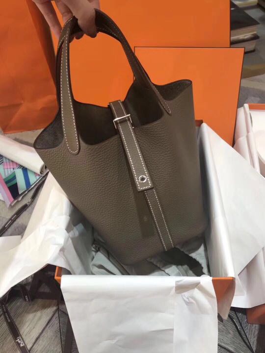 Hermes Picotin 18 etoupe , 名牌, 袋 & 銀包 - Carousell
