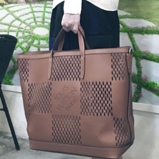 Louis Vuitton East-west Cabas Nomade Tote Mens Runway 2012 Kim