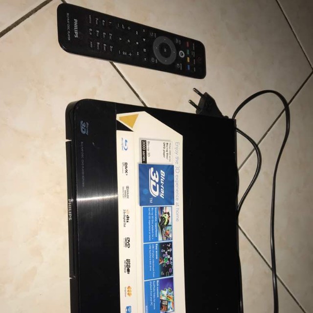 Philips 3d Blu Ray Player Usb With Remote And Very Good Condition
