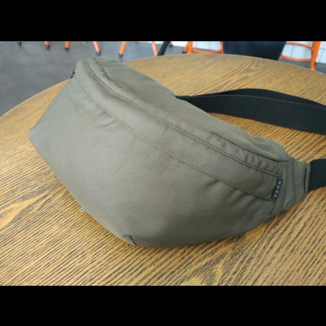 Waist bag three second top