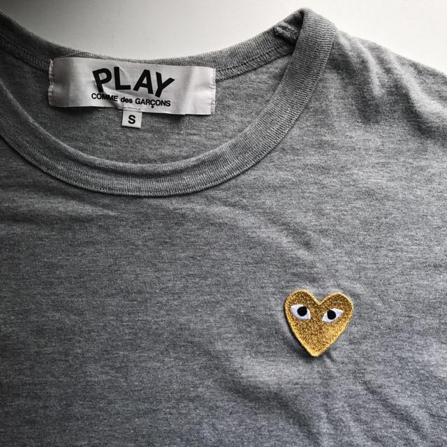 comme des garcons t shirt gold heart