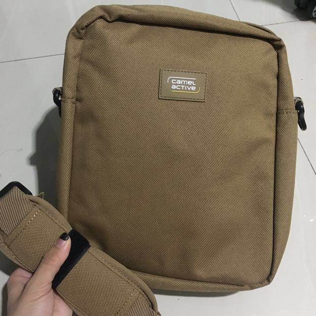 Camel active sling top bag