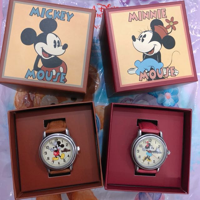 Disney Couple Watch Disneyland HK