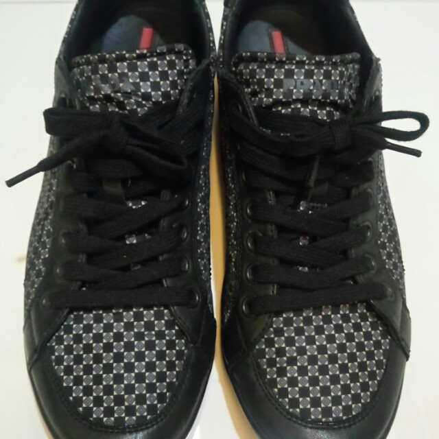 Limited Edition Authentic Prada Men Calf Leather and Nylon Sneakers, Men's  Fashion, Footwear, Dress Shoes on Carousell