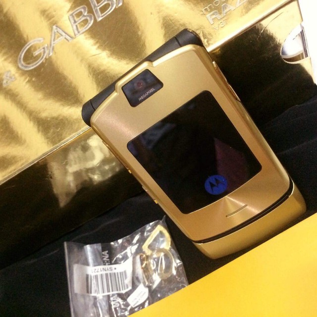Motorola V3i DOLCE AND GABBANA Limited Edition Complete, Mobile Phones