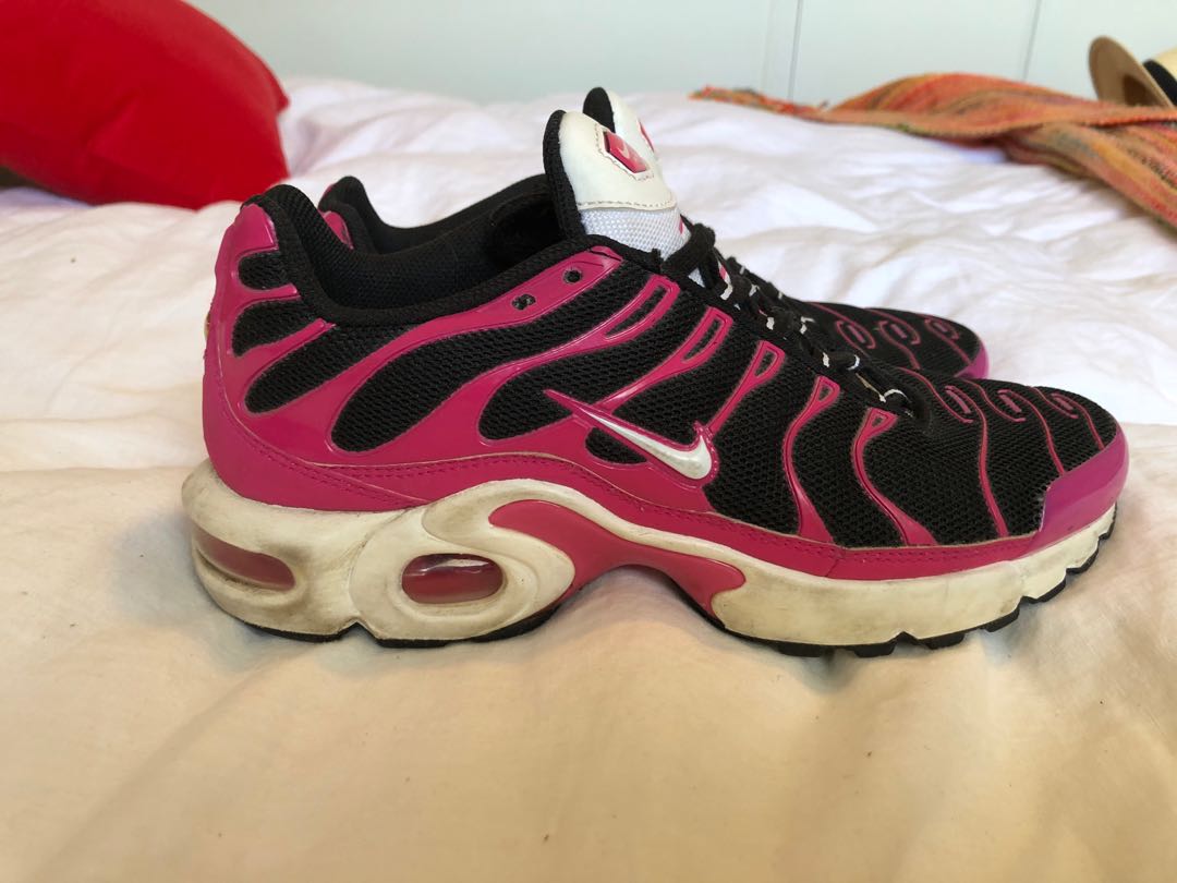 hot pink tns