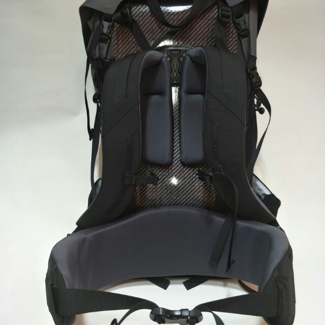 Arcteryx bora hotsell ar 63