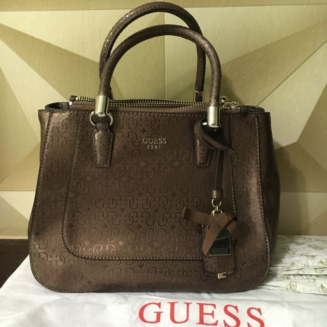 Authentic Guess Handbag Women s Fashion Bags Wallets Purses Pouches on Carousell