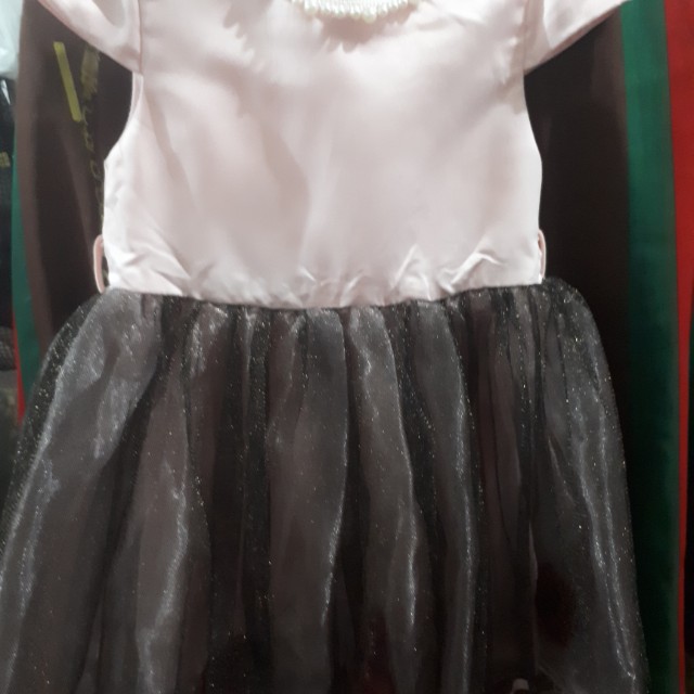 Baby Gown (Category: Babies & Kids Fashion) located in San Juan City. Submitted by cesca11 (Listing ID 156698365, Image 3). Description: Used for 20 mins during her 1st birthday photoshoot. Meet up at Cubao or Greenhills Shipping via Xend Metro Manila 90 Provincial 140.