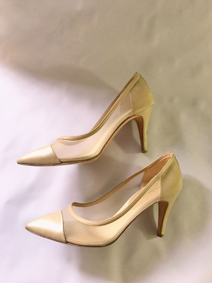 Gold cheap toe pumps