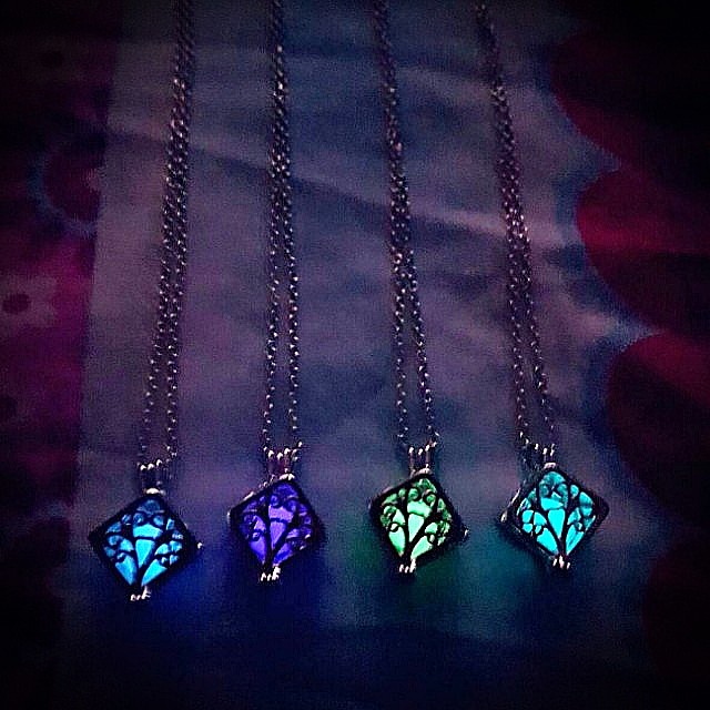Glow in the dark necklace store