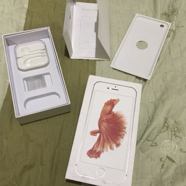 Iphone 6s Plus 16gb Box Replacement (Category: Portable Audio Accessories) located in Manila. Submitted by prelovedbyjammie (Listing ID 156690043, Image 1). Description: actual photos posted. for iphone 6s plus rosegold 16gb box ✔️ manuals ✔️ pwde kahit anong unit ng 6s plus honest flaws: see pics posted above thanks! RFS: di na nagagamit. pm me ❤️ respectpost.