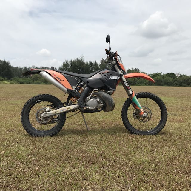 KTM EXC 200 - 2008 Oct, Motorcycles 