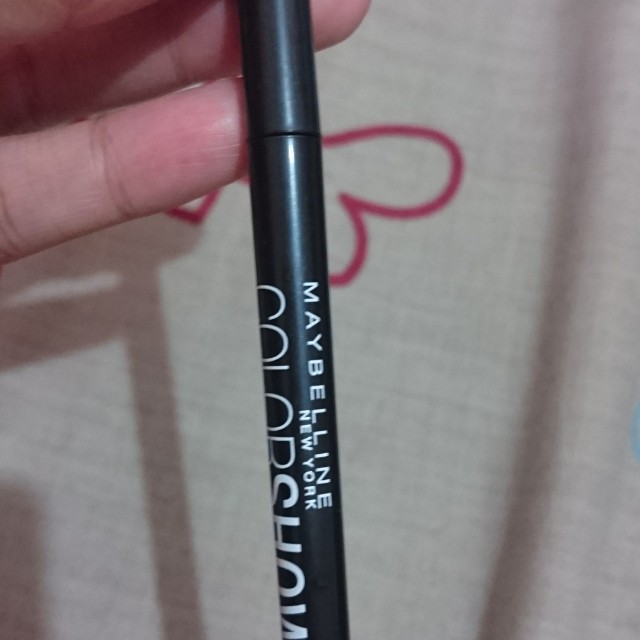 Maybelline Color Show Crayon Khol Eye Liner Shade Deep Black Kesehatan Kecantikan Rias Wajah Di Carousell