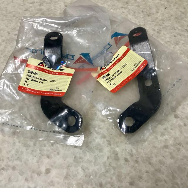 Vespa Excel Mirror Brackets L And R Motorbikes Motorbike