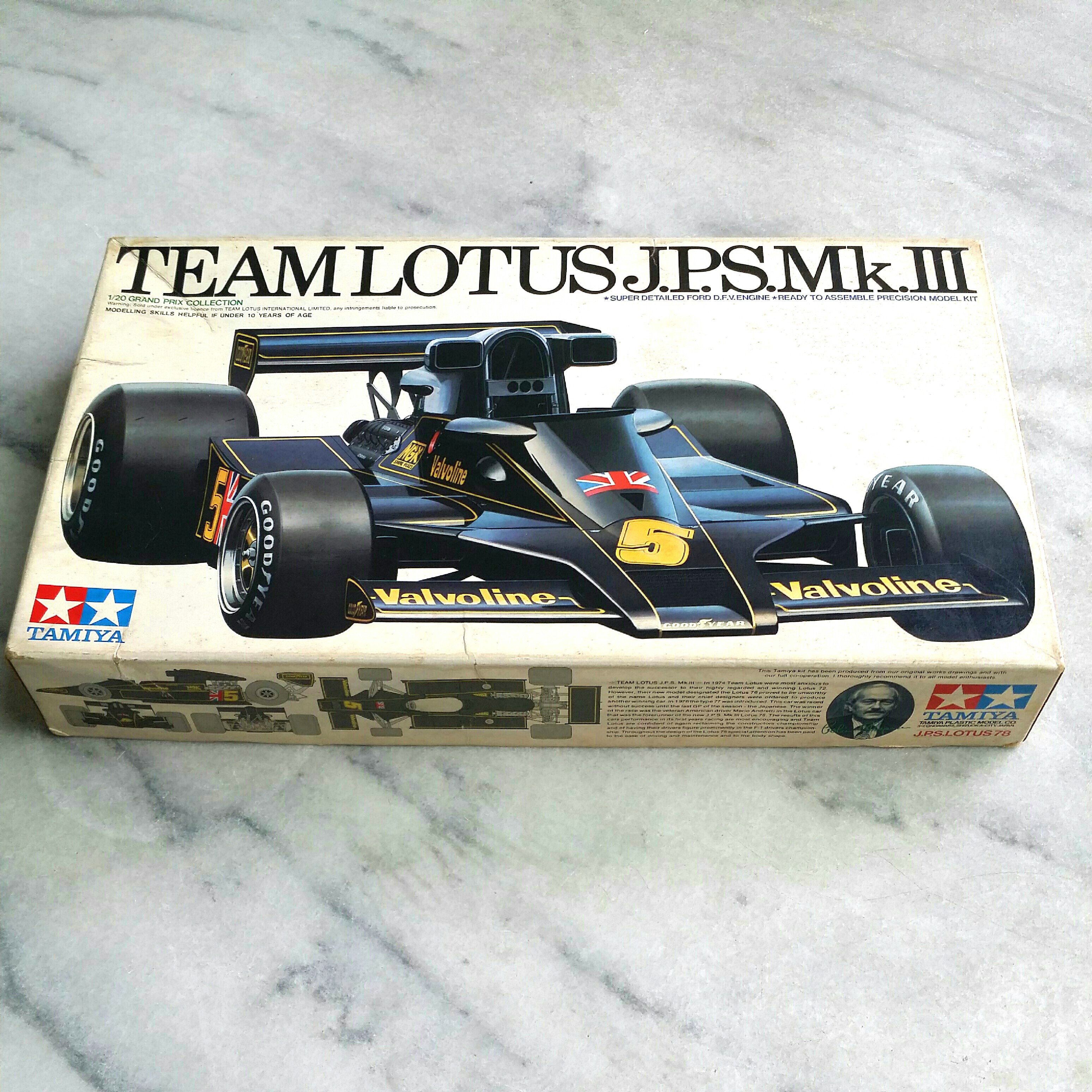 TEAM LOTUS J.P.S. Mk.3 1/20 Team Lotus J.P.S. Mk. III *Super