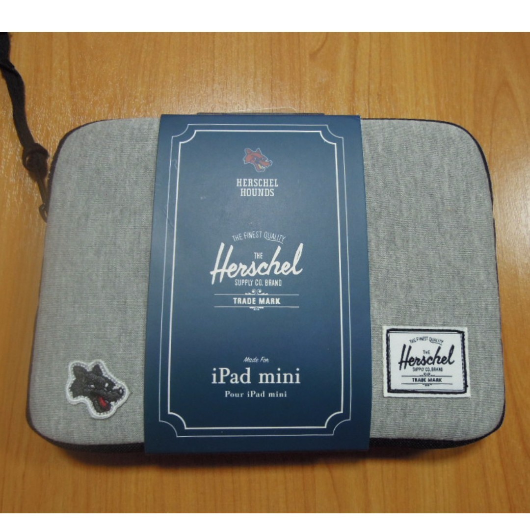 Herschel Anchor Sleeve for iPad Mini Padded Fleece Mini Bag Pouch