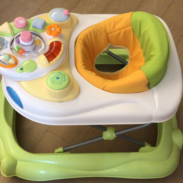 baby walker that goes in a circle