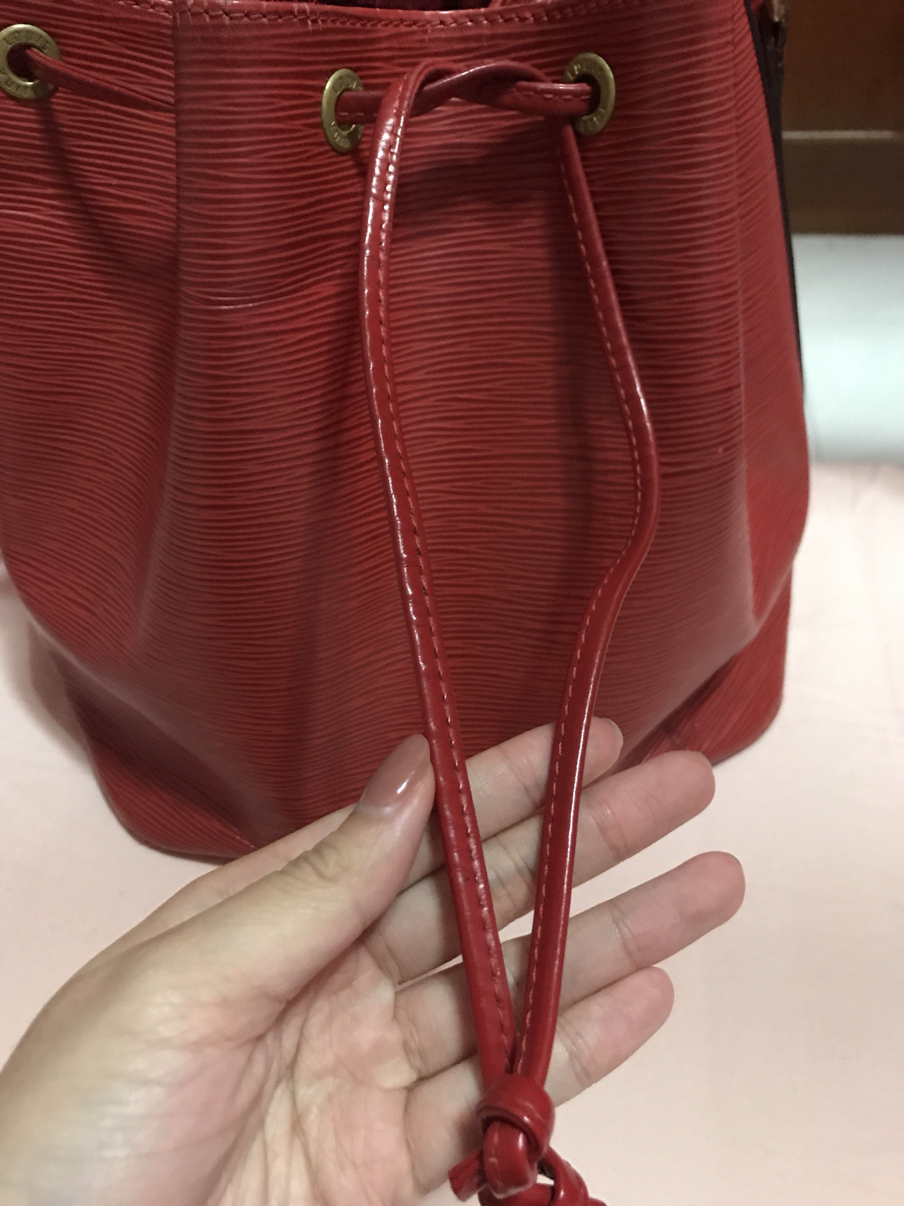 Louis Vuitton Red Epi Leather Petit Noe Drawstring Bucket Hobo Bag 863204  For Sale at 1stDibs