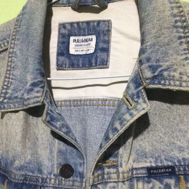 pull and bear trucker denim jacket