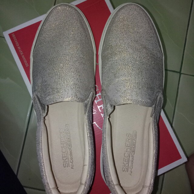 Skechers California Fesyen Wanita Sepatu Di Carousell