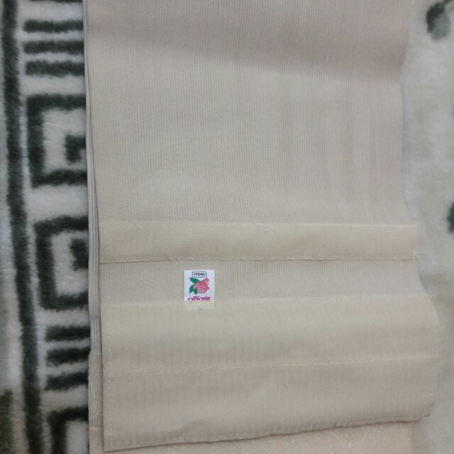 Abdominal Binder (Category: Maternity Care) located in Quezon City. Submitted by aymee17 (Listing ID 157026096, Image 2). Description: Only used once for a very short time It was small for me (hahaha! 😄) In Excellent condition MEET-UPs at SM Fairview or Ayala Fairview Terraces on weekdays, Trinoma/SM North on Saturdays * if for shipping, sf to be shouldered by buyer * MOP: BPI, Cebuana, LBC, palawan #sweldosale4.