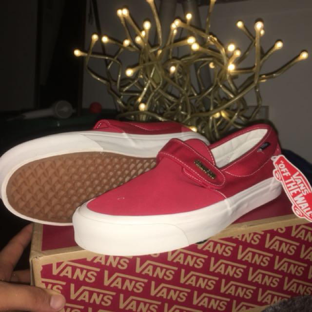 Fog vans red slip on sale