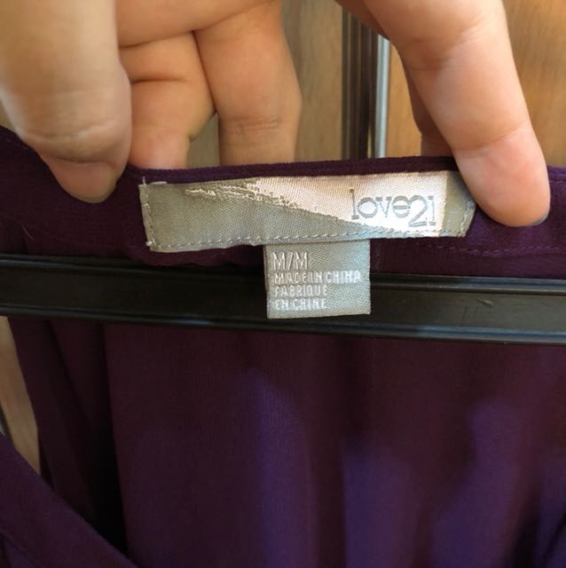 Forever 21 Purple Dress (Category: Dresses) located in Pasig City. Submitted by chamgo (Listing ID 156936498, Image 3). Description: Pre-loved RFS: Decluttering Condition: loose stitching at the back (photo posted).