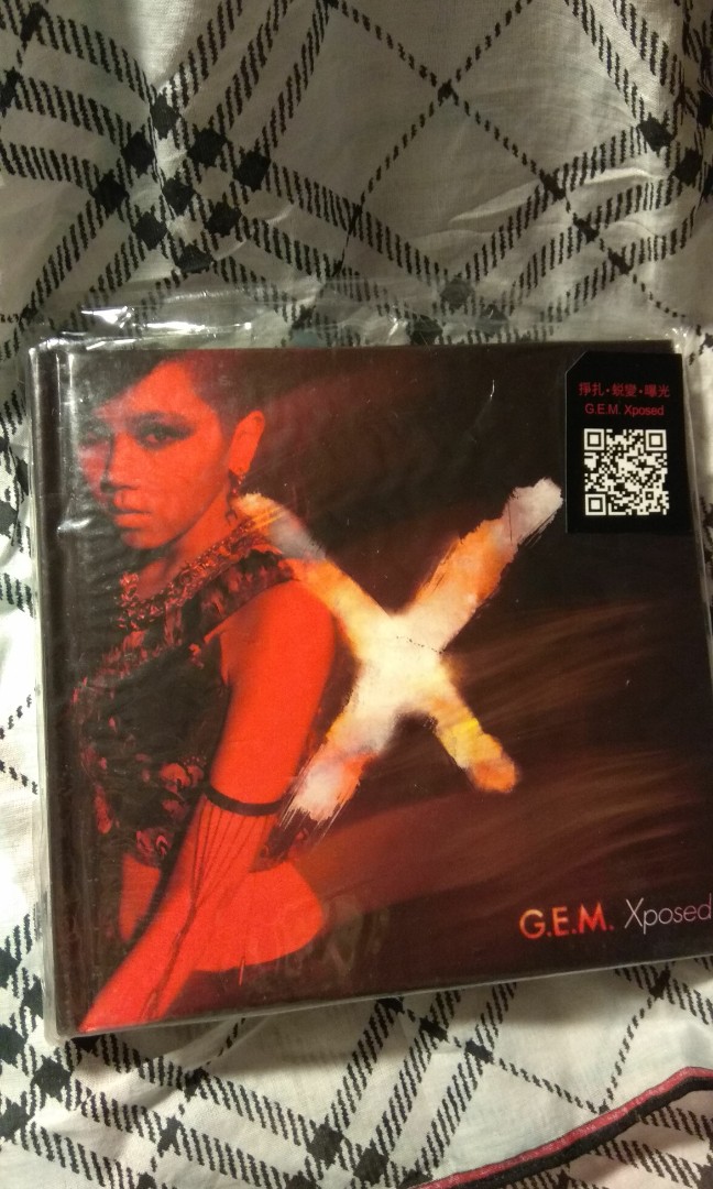 G.E.M. 鄧紫棋 Xposed 專輯, 興趣及遊戲, 收藏品及紀念品, 明星周邊 - Carousell