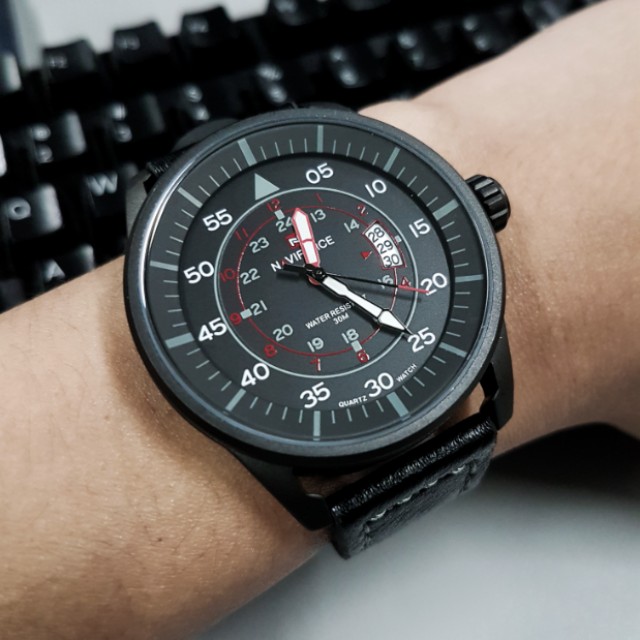 Naviforce pilot watch shop