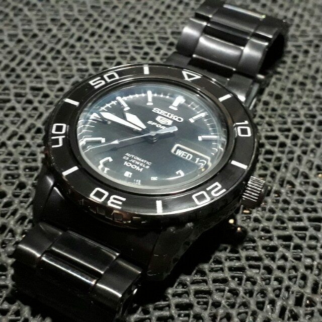 Seiko 5 Sports SNZH59 FFF automatic sports watch Men s Fashion Watches Accessories Watches on Carousell