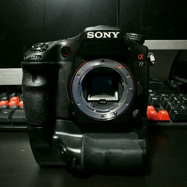 Sony A77 Mk I Camera With Vivitar Vg C77am Battery Grip Photography On Carousell