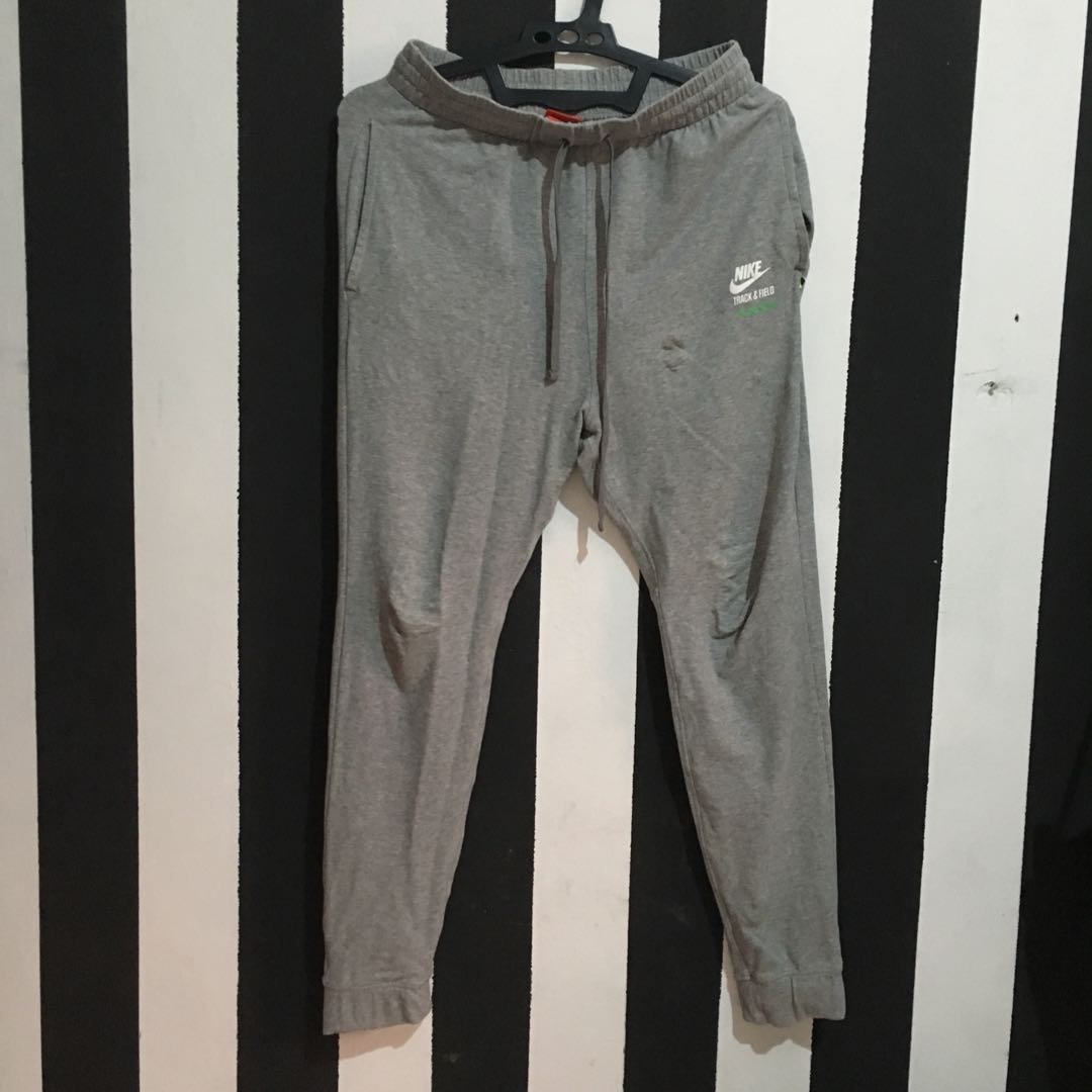nike track and field sweatpants