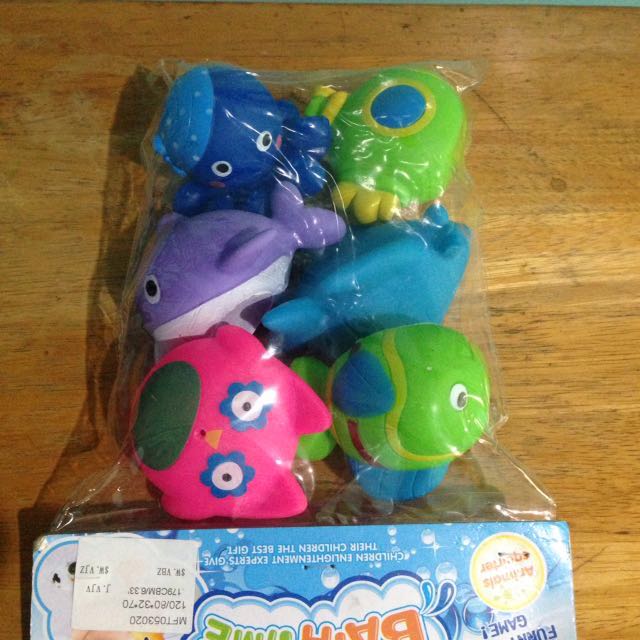 Bath Toys- 6 pc Animals Squirter (Category: Infant Playtime) located in Makati City. Submitted by citromon_potpourri (Listing ID 157100025, Image 2). Description: Material: Rubber Funny bath game Colorful 6 pc set of animals squirter Warning: Pls remove all packaging materials before giving the toy to a child..
