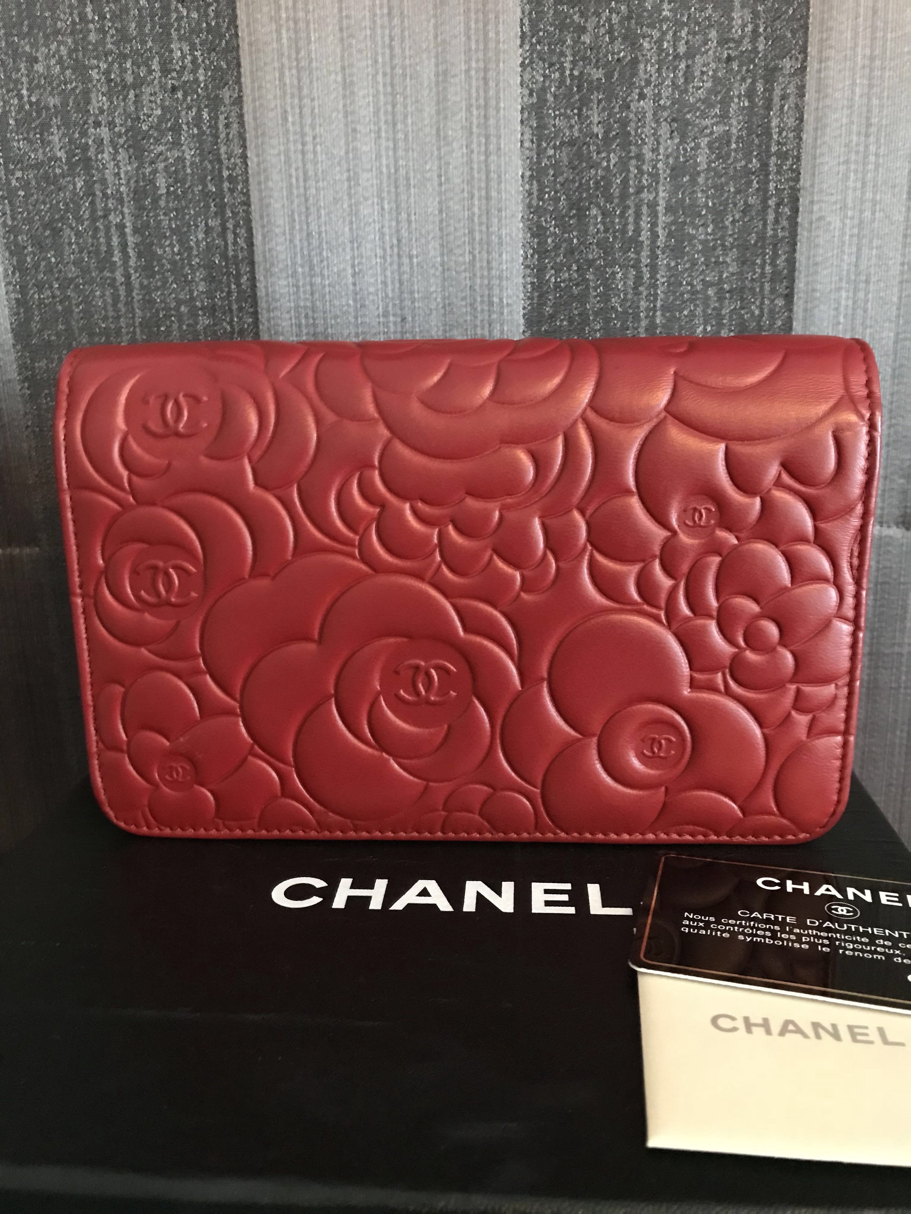Chanel red camellia card holder clearance