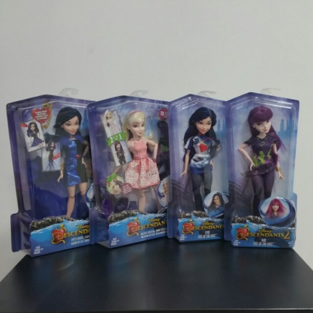 Disney Descendants Doll Set
