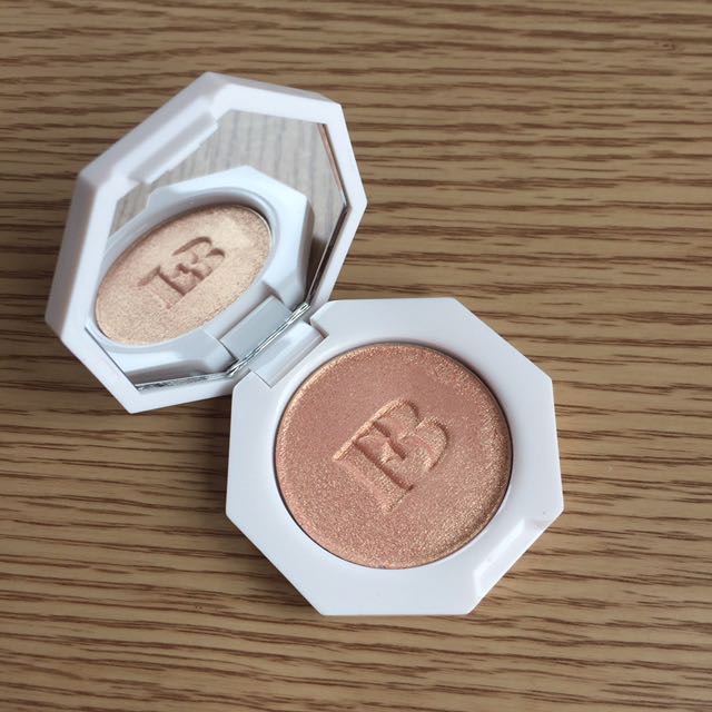 Fenty Beauty Killawatt Freestyle Highlighter Hu Tla Baby Mini Size Health Beauty Makeup On Carousell