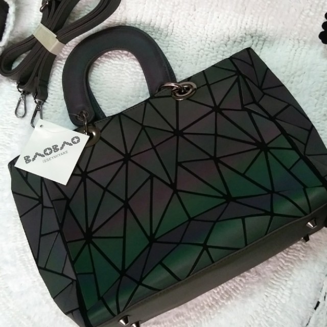 geometric bag issey miyake