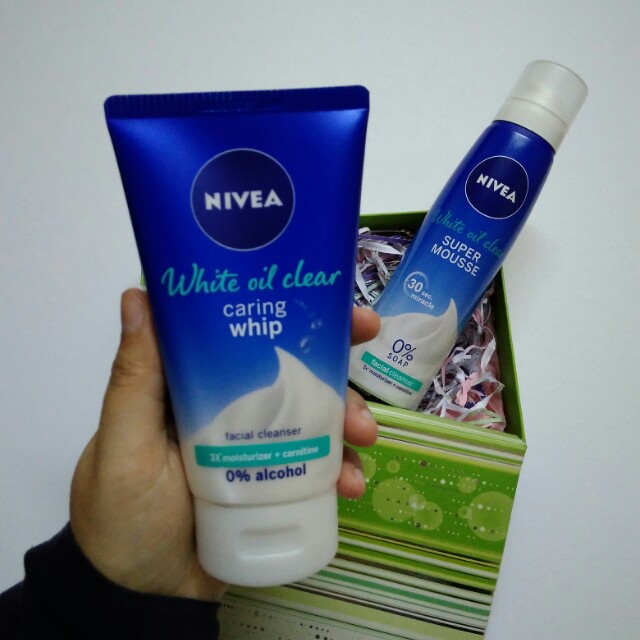 nivea pearl white caring whip facial cleanser