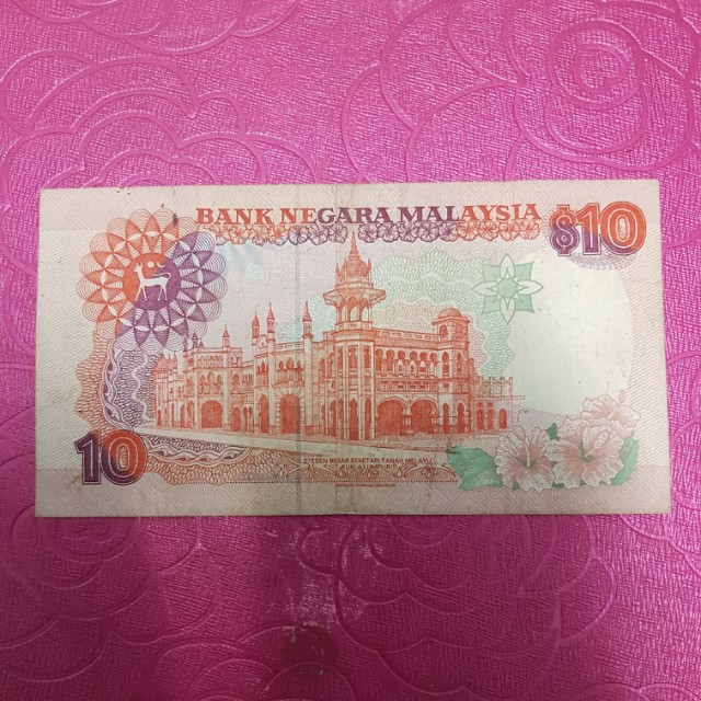 Old Note (Category: Currency) located in Singapore. Submitted by myyaplc (Listing ID 157208937, Image 2). Description: Rare malaysia old $10 note. Nice number.