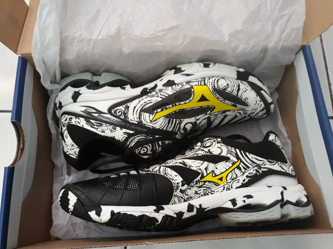 Sepatu mizuno wave cheap lightning z 3