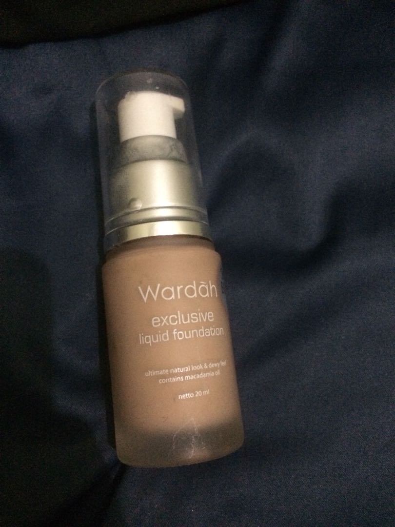 Wardah Exclusive Liquid Foundation No 2 Sheer Pink Health