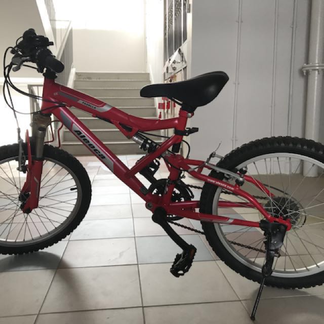 bicycle with front and rear suspension