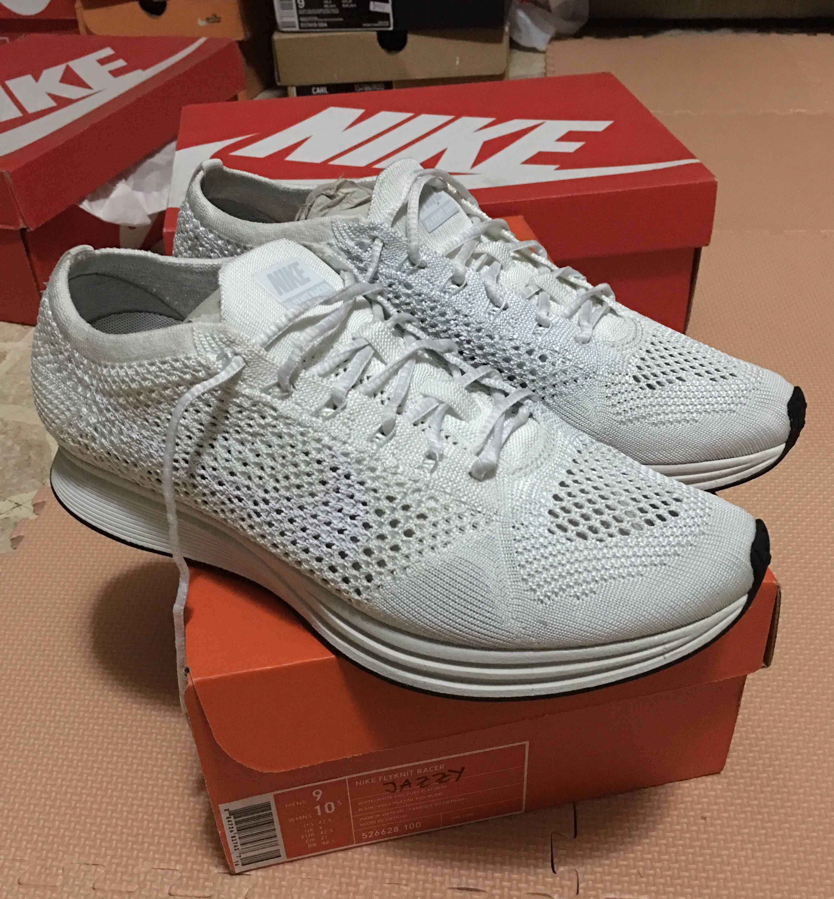 Authentic Nike Flyknit Racer Triple White Fesyen Pria Sepatu di Carousell