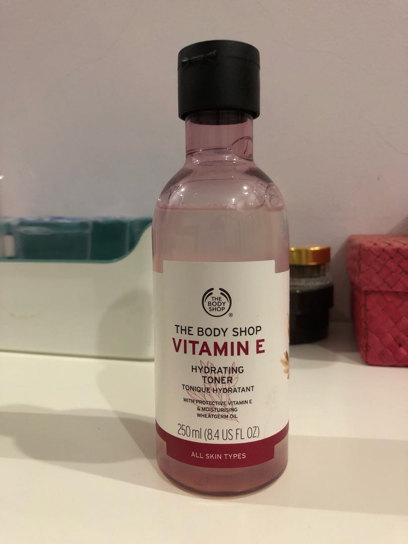 Body Shop Vitamin E Hydrating Toner Health Beauty Skin