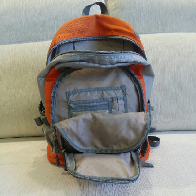 Echolac Backpack (Category: Everything Else) located in Singapore. Submitted by tina_tino (Listing ID 157327239, Image 2). Description: Condition : 9/10 (seldom use) Brand Echolac (Brand of Japan) With robust zips, with 1 small and 1 medium pockets, 2 side pockets for water bottle and thick padding at back of bag..