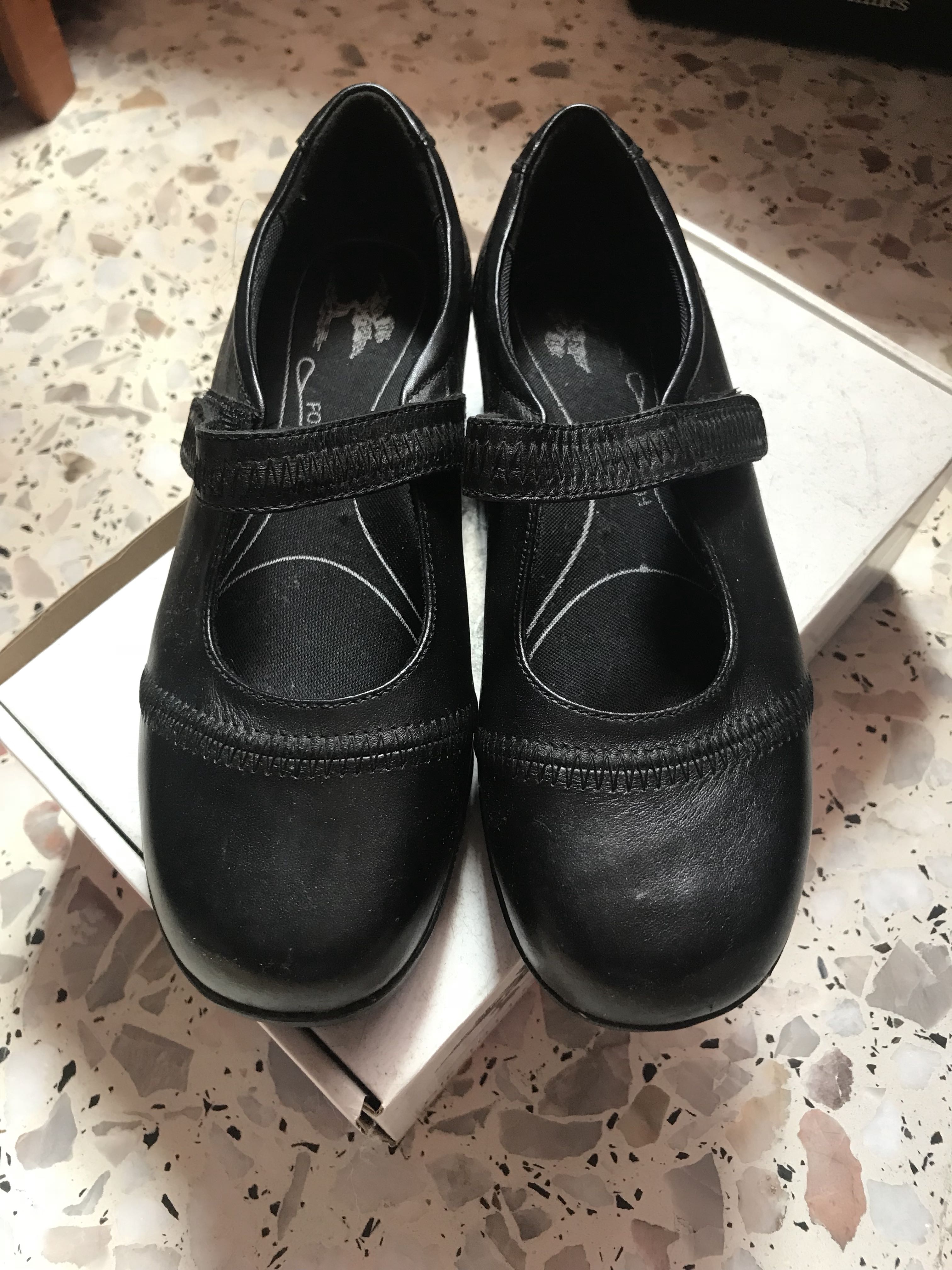 Foot Tree Black Ladies Shoe, Women's 