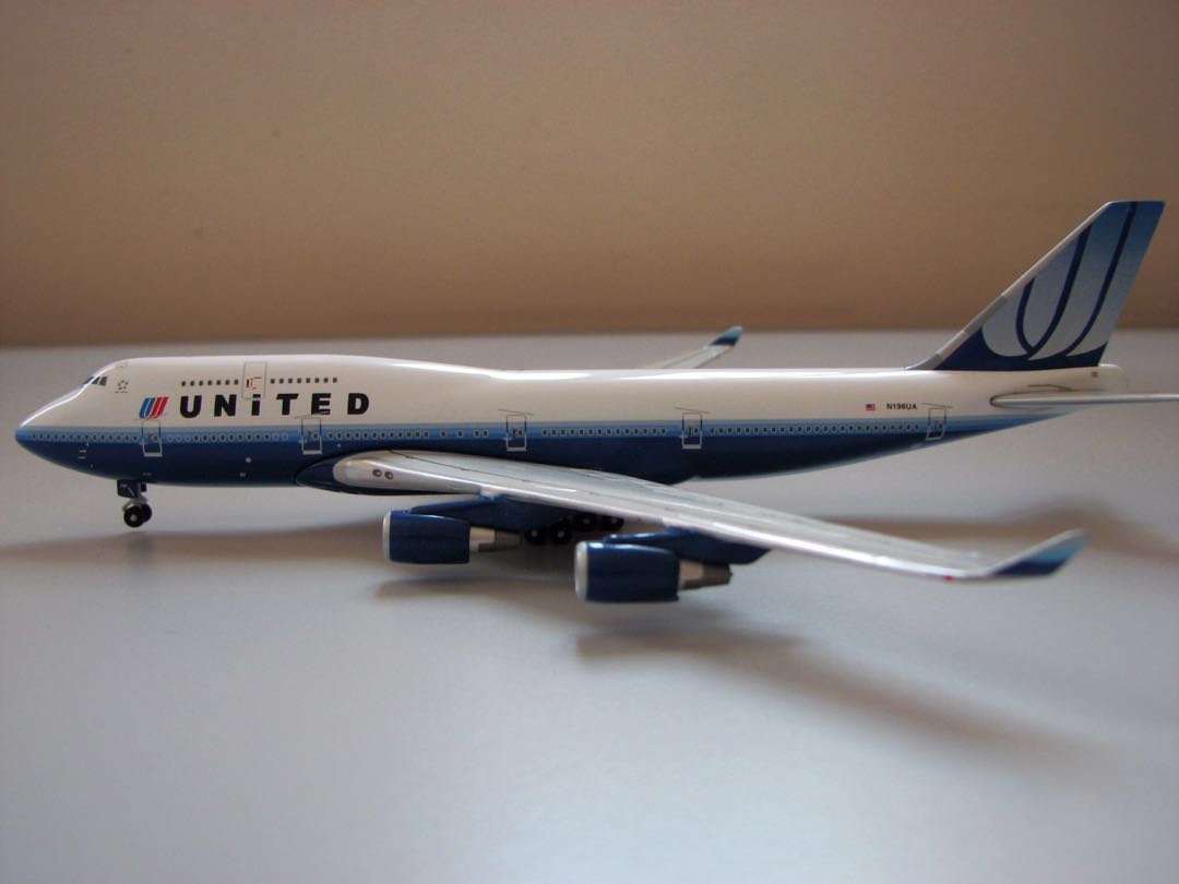 LIMITED EDITION! United Airlines Boeing 747 diecast scale model
