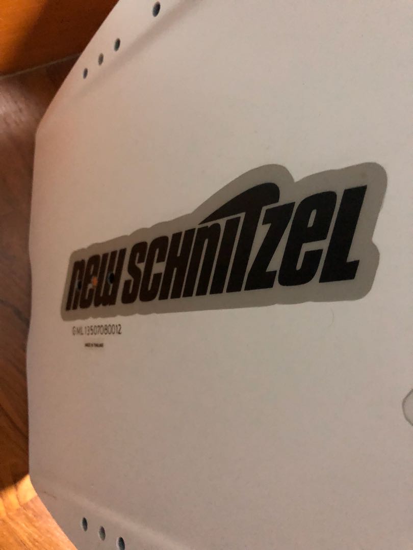 New Schnitzel Wakeboard (135), Sports Equipment, Sports & Games