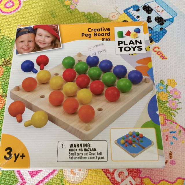 plan toys creative peg board
